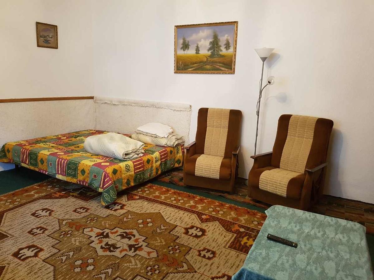 Kuti Vendeghaz Hotel Bakonykuti Eksteriør billede